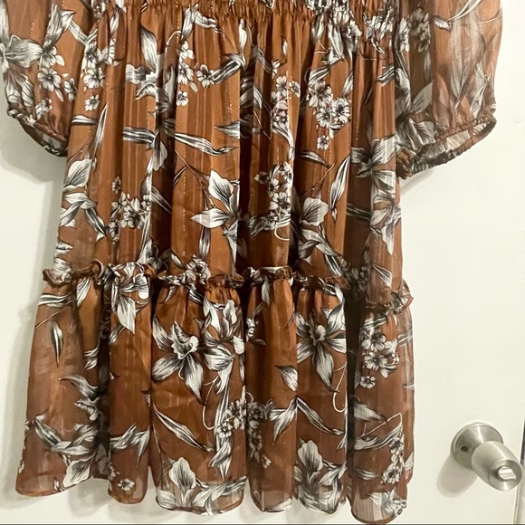 Vneck Smocked Dress - Picture 8 of 9